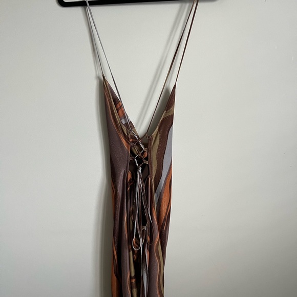 BEXY DRESS FESTIVAL SEASON WITH OPEN STRAPY BACK - Picture 3 of 4